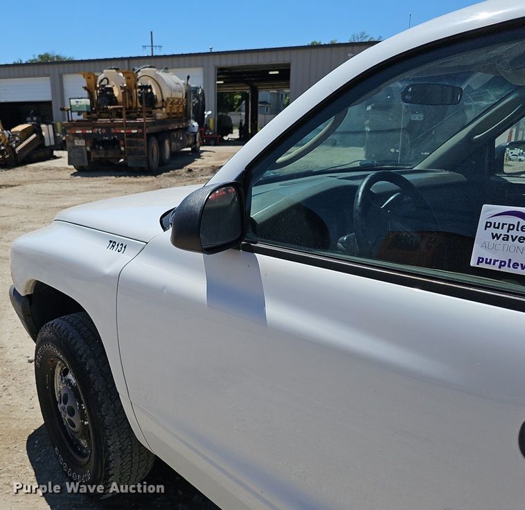 image for item DP6479 2004 Dodge Dakota Club Cab pickup truck