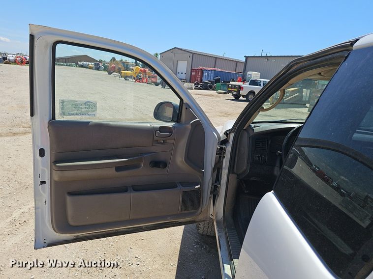 image for item DP6479 2004 Dodge Dakota Club Cab pickup truck