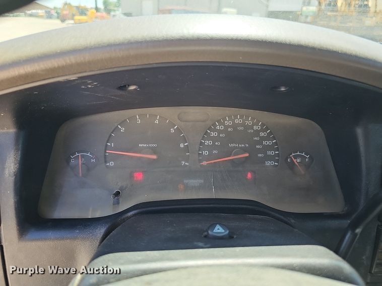 image for item DP6479 2004 Dodge Dakota Club Cab pickup truck