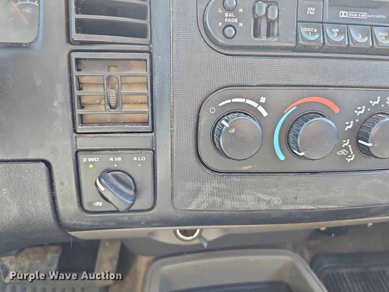 image for item DP6479 2004 Dodge Dakota Club Cab pickup truck