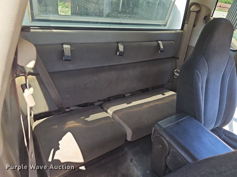 image for item DP6479 2004 Dodge Dakota Club Cab pickup truck