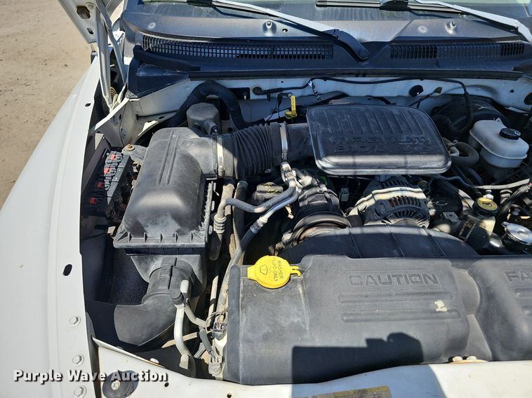 image for item DP6479 2004 Dodge Dakota Club Cab pickup truck