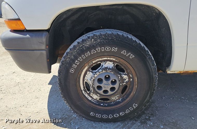 image for item DP6479 2004 Dodge Dakota Club Cab pickup truck