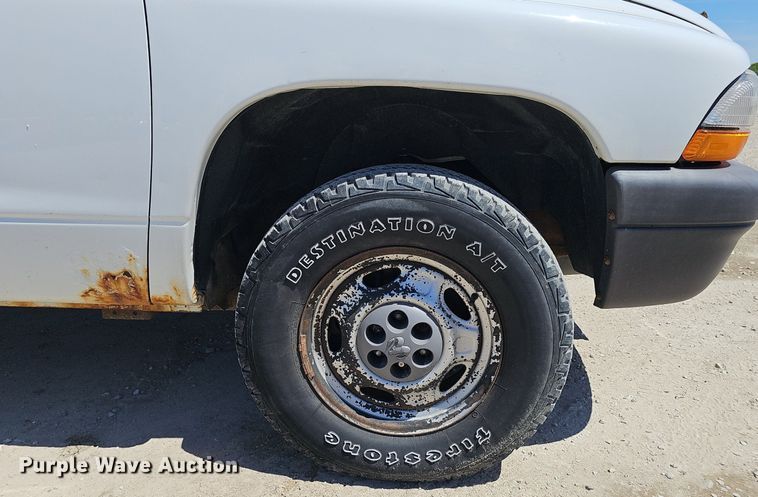 image for item DP6479 2004 Dodge Dakota Club Cab pickup truck