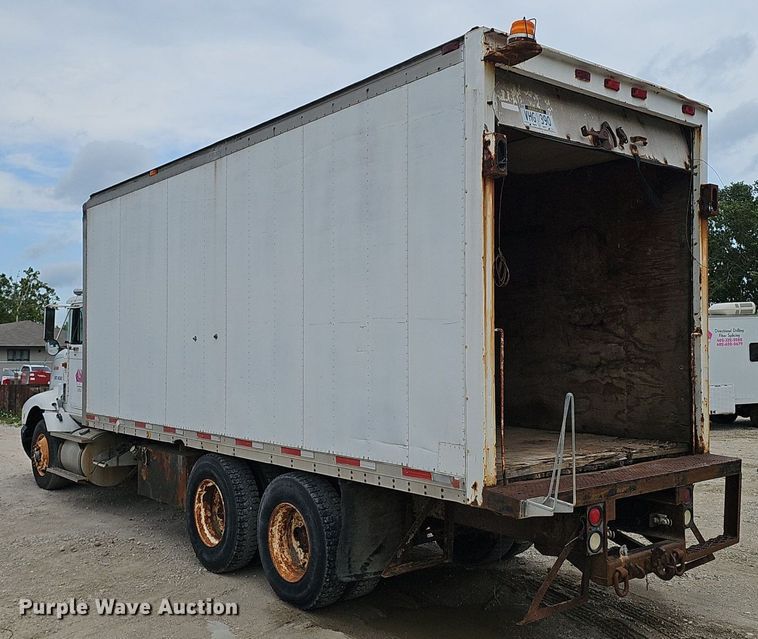 image for item DP6480 1994 International 9200 box truck