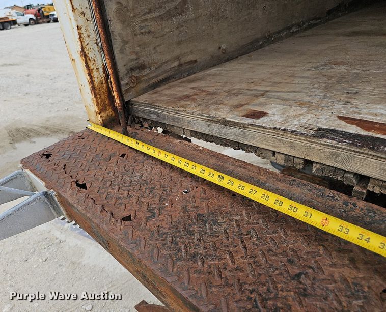 image for item DP6480 1994 International 9200 box truck