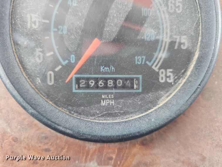 image for item DP6480 1994 International 9200 box truck