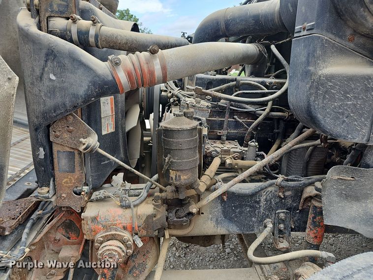 image for item DP6480 1994 International 9200 box truck