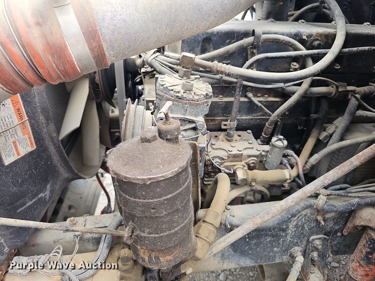 image for item DP6480 1994 International 9200 box truck