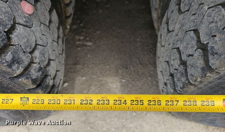 image for item DP6480 1994 International 9200 box truck