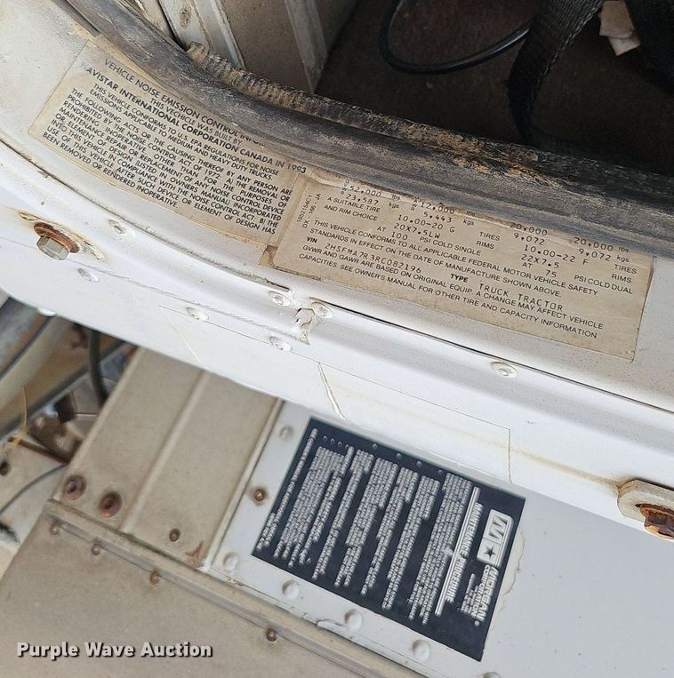 image for item DP6480 1994 International 9200 box truck