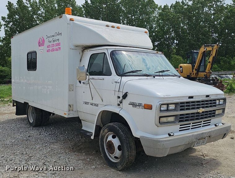 image for item DP6486 1996 Chevrolet 30HD fiber optic splicing truck