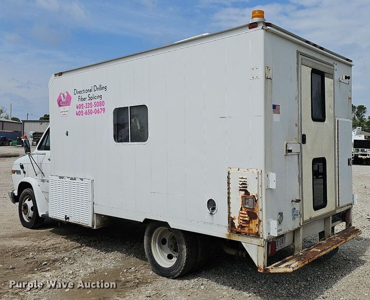 image for item DP6486 1996 Chevrolet 30HD fiber optic splicing truck