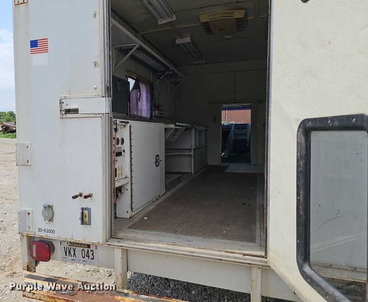 image for item DP6486 1996 Chevrolet 30HD fiber optic splicing truck