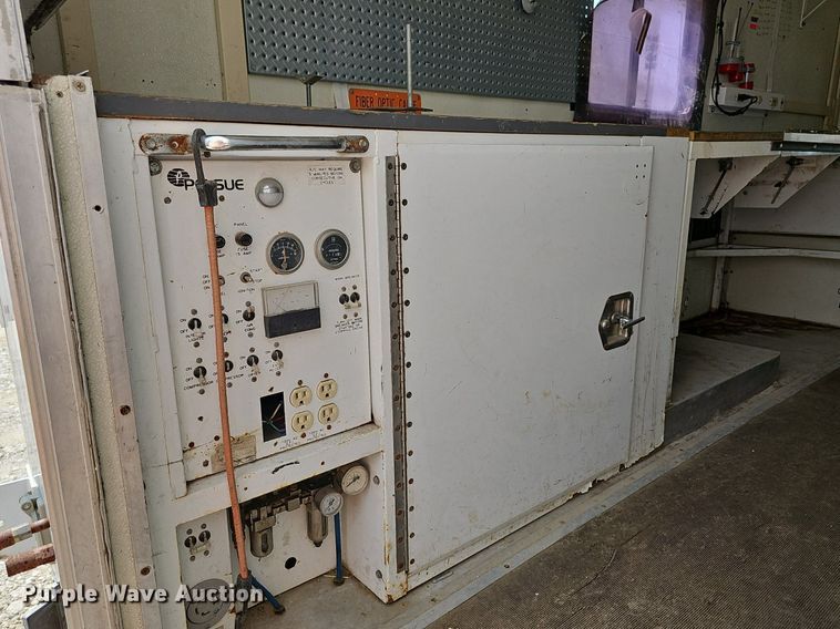 image for item DP6486 1996 Chevrolet 30HD fiber optic splicing truck