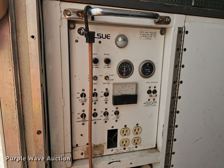 image for item DP6486 1996 Chevrolet 30HD fiber optic splicing truck