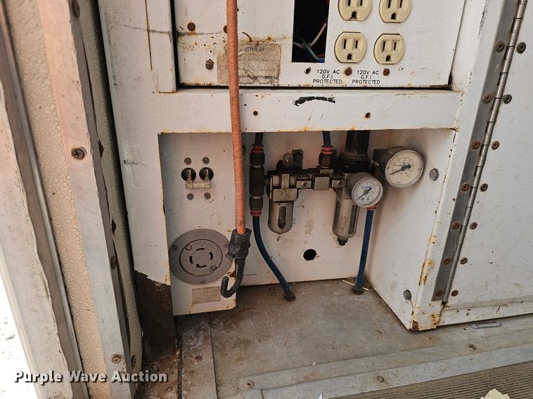 image for item DP6486 1996 Chevrolet 30HD fiber optic splicing truck