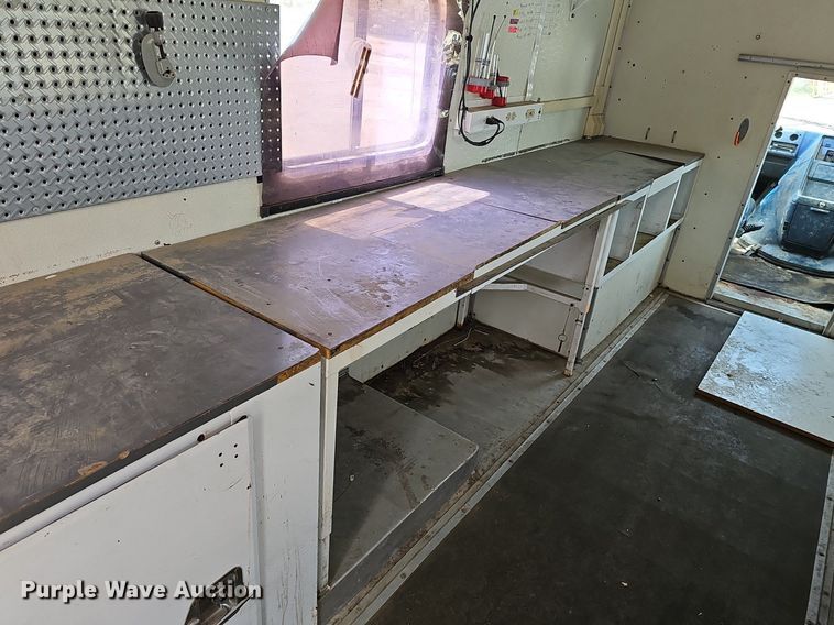 image for item DP6486 1996 Chevrolet 30HD fiber optic splicing truck