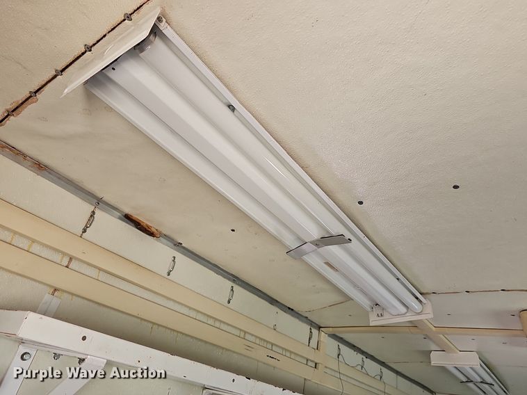 image for item DP6486 1996 Chevrolet 30HD fiber optic splicing truck