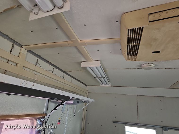 image for item DP6486 1996 Chevrolet 30HD fiber optic splicing truck