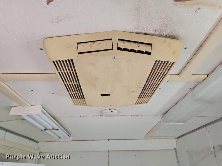 image for item DP6486 1996 Chevrolet 30HD fiber optic splicing truck