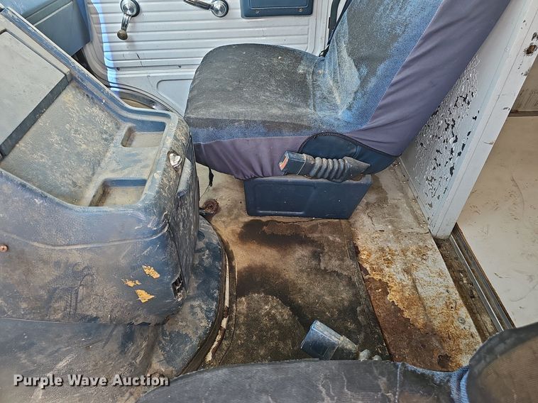 image for item DP6486 1996 Chevrolet 30HD fiber optic splicing truck