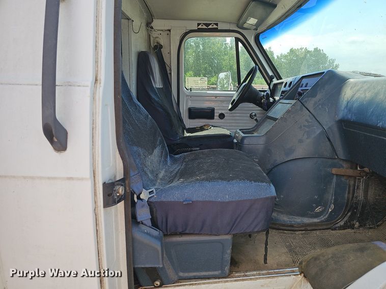 image for item DP6486 1996 Chevrolet 30HD fiber optic splicing truck