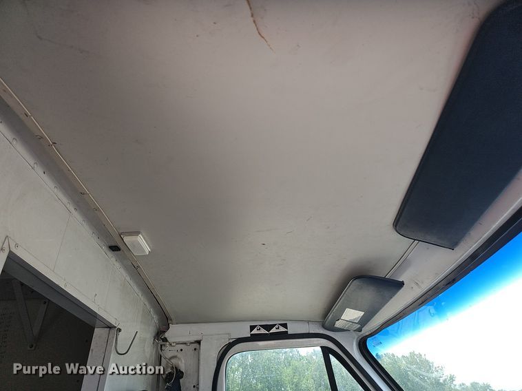 image for item DP6486 1996 Chevrolet 30HD fiber optic splicing truck