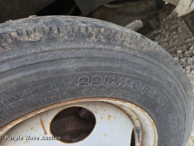 image for item DP6486 1996 Chevrolet 30HD fiber optic splicing truck