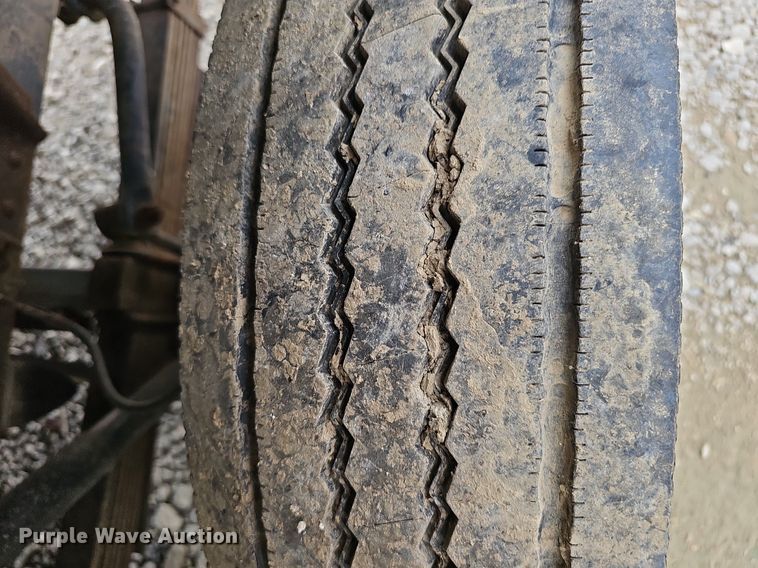 image for item DP6486 1996 Chevrolet 30HD fiber optic splicing truck