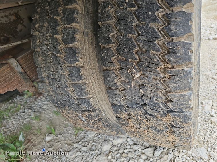 image for item DP6486 1996 Chevrolet 30HD fiber optic splicing truck