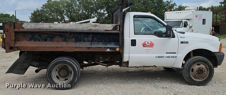 image for item DP6528 2001 Ford F550 Super Duty XL dump truck
