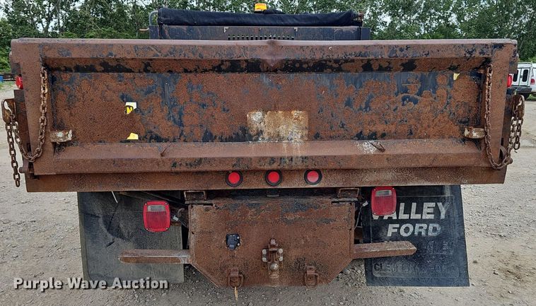 image for item DP6528 2001 Ford F550 Super Duty XL dump truck