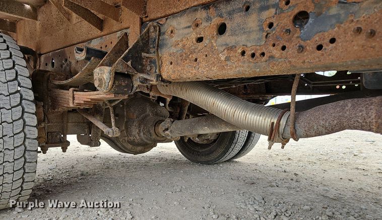 image for item DP6528 2001 Ford F550 Super Duty XL dump truck
