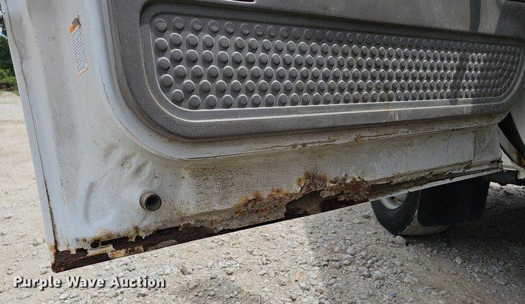 image for item DP6528 2001 Ford F550 Super Duty XL dump truck