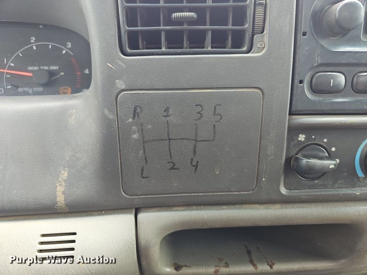 image for item DP6528 2001 Ford F550 Super Duty XL dump truck