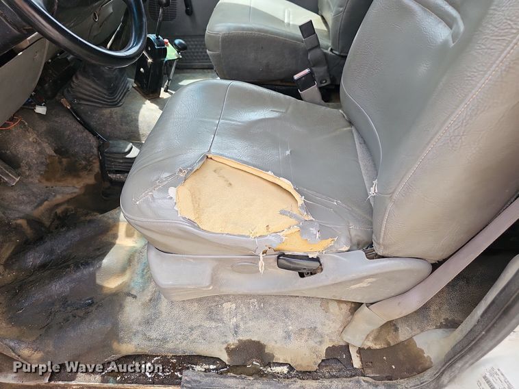 image for item DP6528 2001 Ford F550 Super Duty XL dump truck