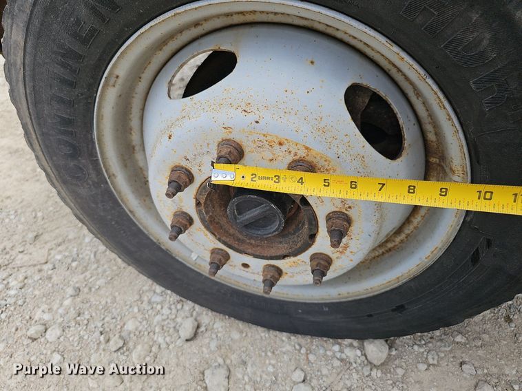 image for item DP6528 2001 Ford F550 Super Duty XL dump truck