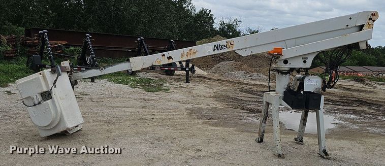 image for item DP6532 Altec 45934 bucket lift