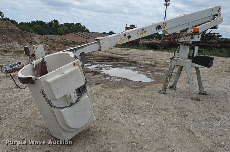 image for item DP6532 Altec 45934 bucket lift