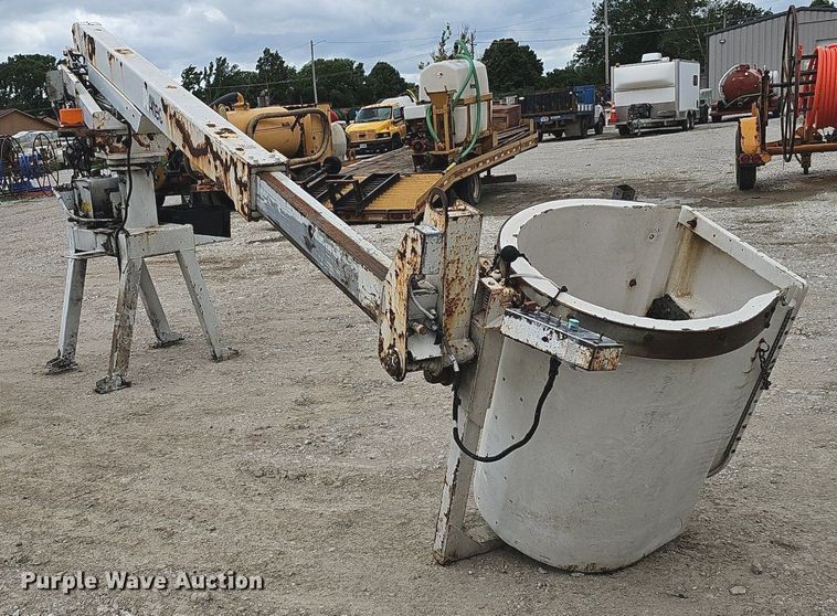 image for item DP6532 Altec 45934 bucket lift