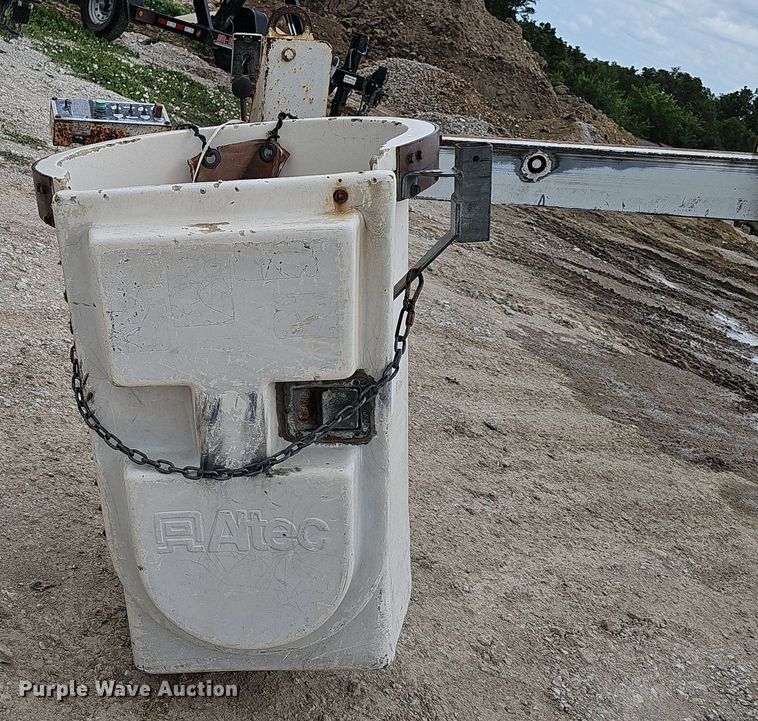 image for item DP6532 Altec 45934 bucket lift