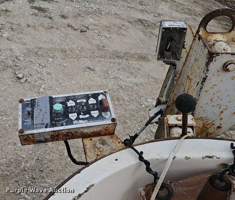 image for item DP6532 Altec 45934 bucket lift