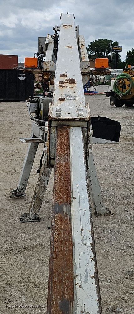 image for item DP6532 Altec 45934 bucket lift