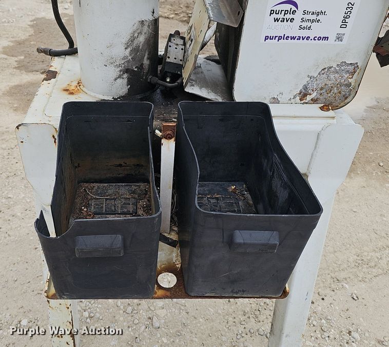 image for item DP6532 Altec 45934 bucket lift