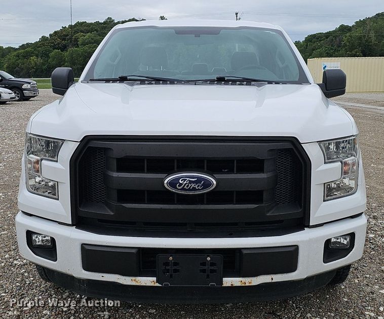 image for item DP6535 2015 Ford F150 XL SuperCab pickup truck