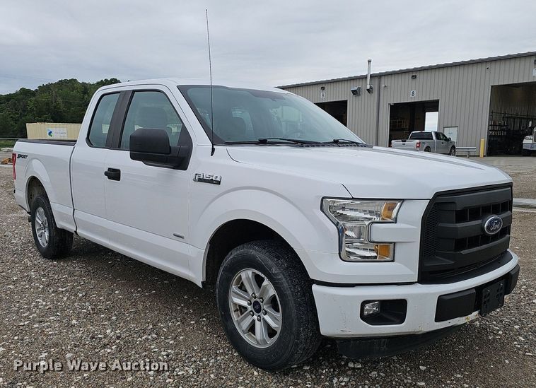 image for item DP6535 2015 Ford F150 XL SuperCab pickup truck