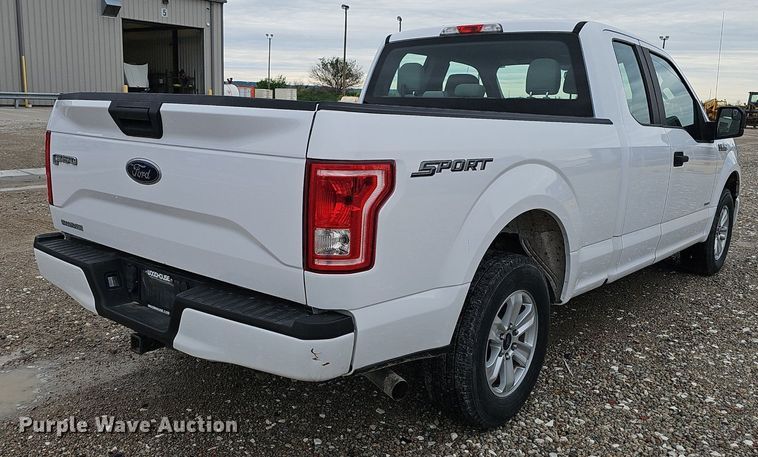 image for item DP6535 2015 Ford F150 XL SuperCab pickup truck