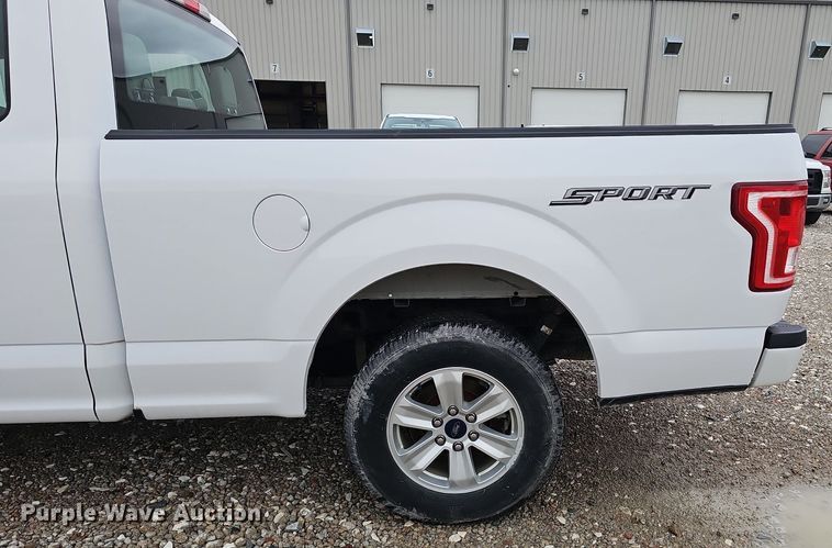 image for item DP6535 2015 Ford F150 XL SuperCab pickup truck