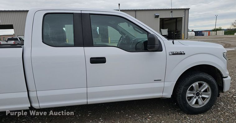 image for item DP6535 2015 Ford F150 XL SuperCab pickup truck